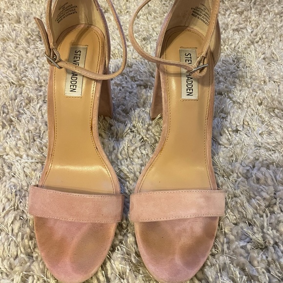 Steve Madden Block Heel Sandal in Pale Pink - Picture 5 of 6